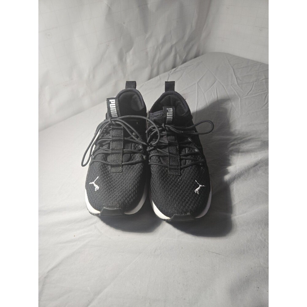 PUMA Black Athletic Sneakers with Mesh Upper and Lace-Up Closure W7